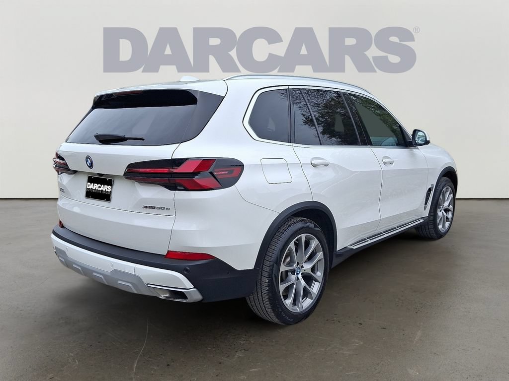 Used 2025 BMW X5 xDrive50e AWD/4WD image 6