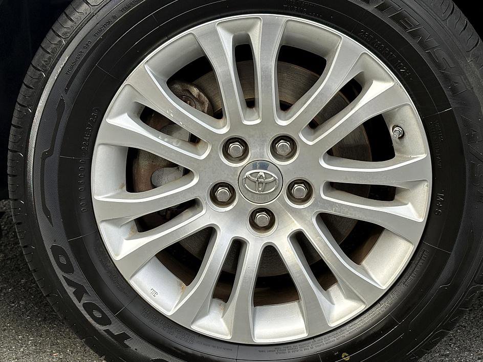 Used 2016 Toyota Sienna XLE image 8