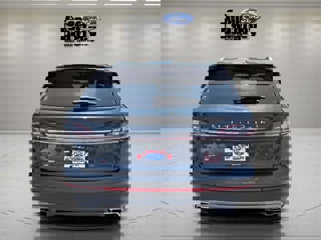 Used 2022 Lincoln Nautilus Reserve w/ Equipment Group 201A image 9