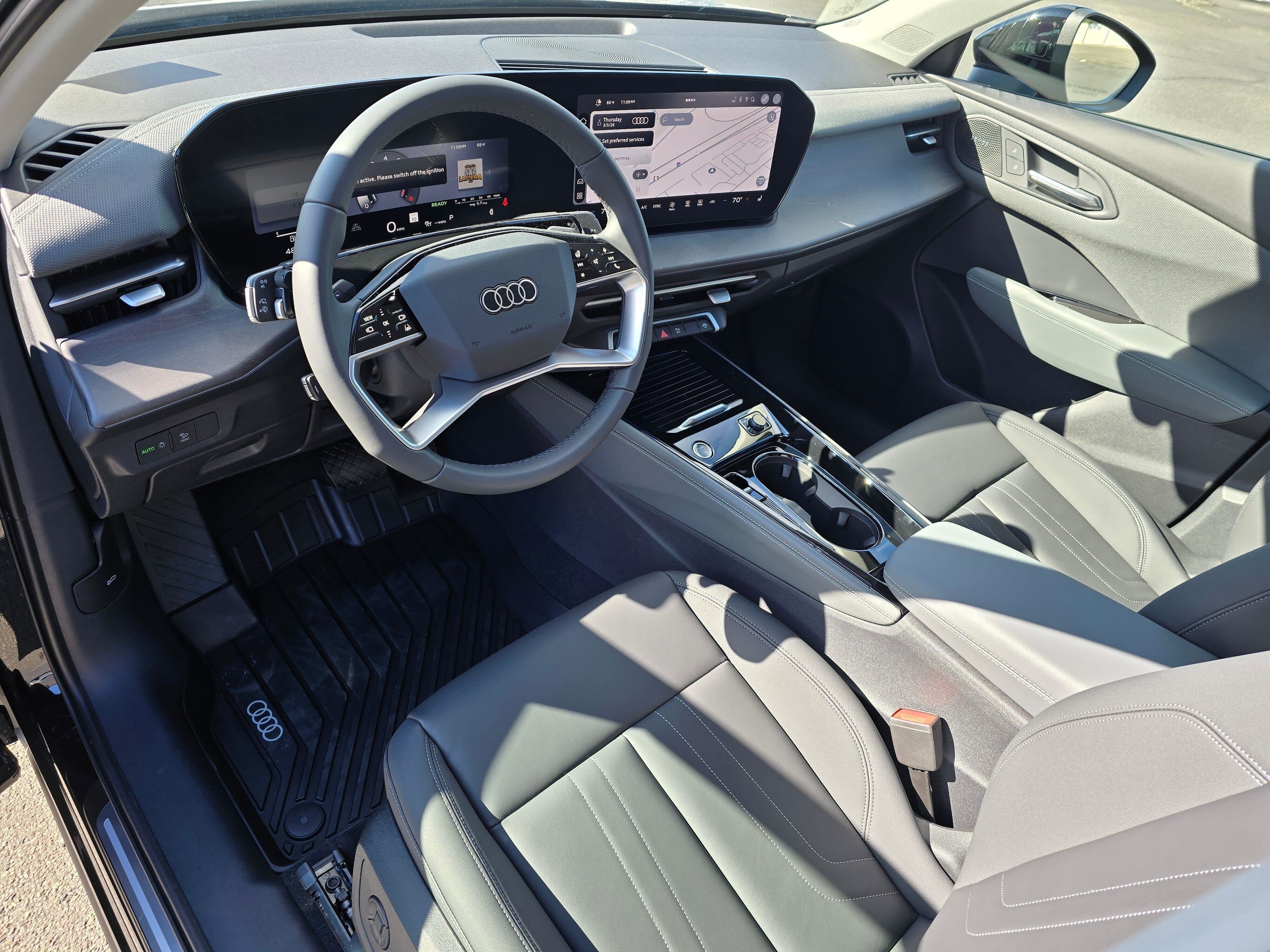 New 2026 Audi Q3 quattro 2.0T AWD/4WD image 2