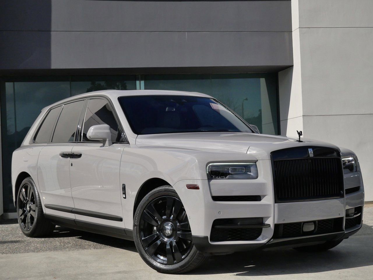 Used 2021 Rolls-Royce Cullinan image 19