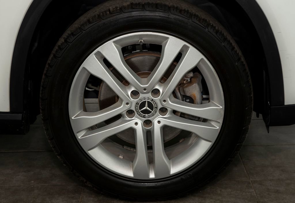 Used 2018 Mercedes-Benz GLA 250 4MATIC image 18