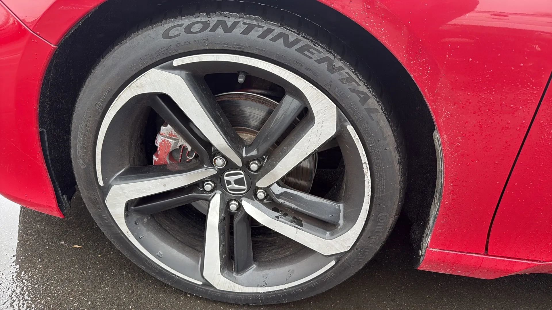Used 2018 Honda Accord Sport image 11