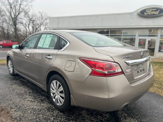 Used 2013 Nissan Altima 2.5 S FWD image 6