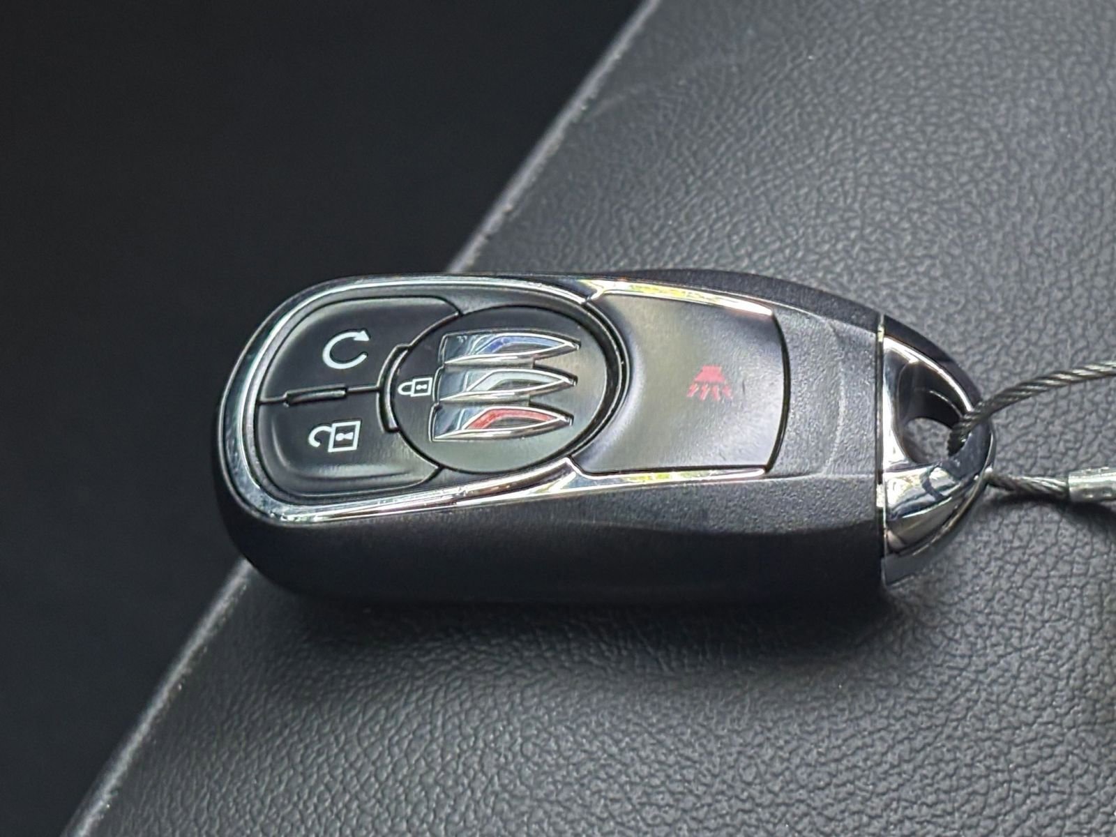 Used 2025 Buick Envista Sport Touring image 22