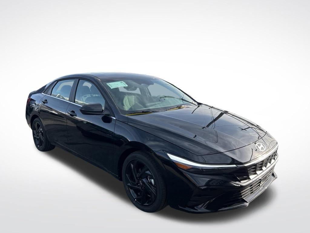 New 2026 Hyundai Elantra SEL Sport Premium image 3