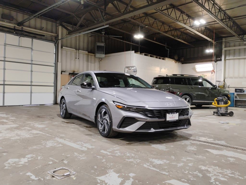 Used 2025 Hyundai Elantra Sport