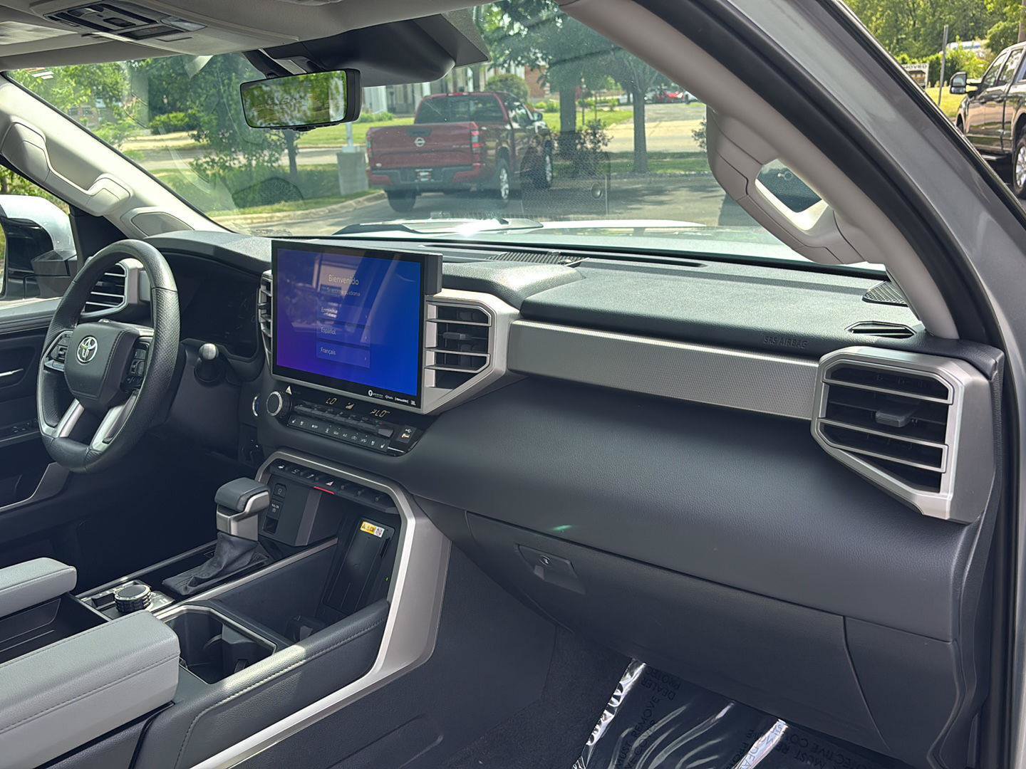 Used 2022 Toyota Tundra Limited AWD/4WD image 21