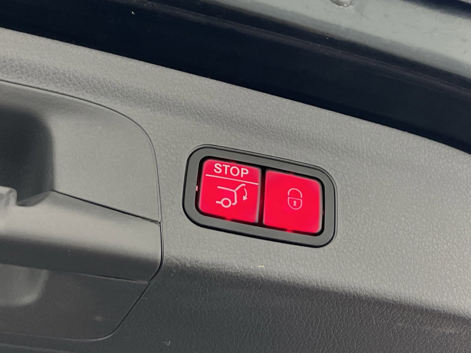 Used 2020 Mercedes-Benz GLE 350 4MATIC image 27