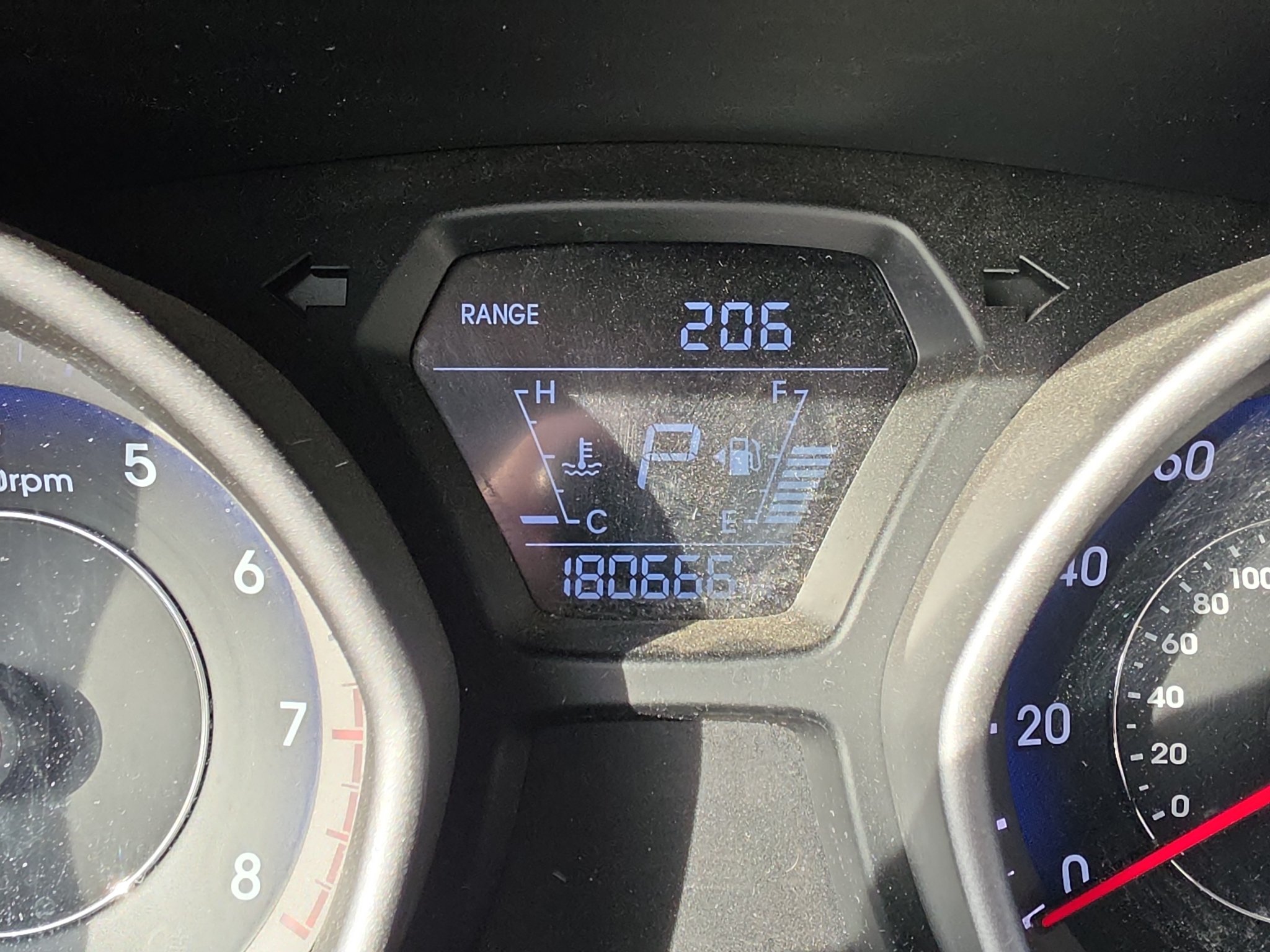 Used 2015 Hyundai Elantra SE w/ Option Group 02 FWD image 10