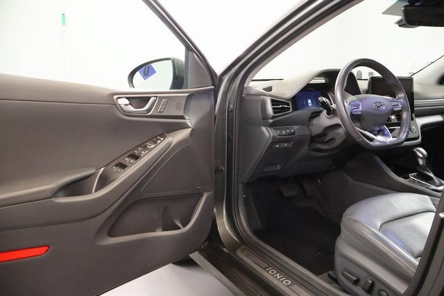 Used 2020 Hyundai Ioniq Limited FWD image 9