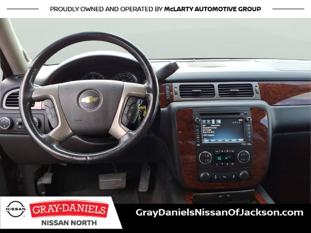 Used 2013 Chevrolet Avalanche LTZ AWD/4WD image 9