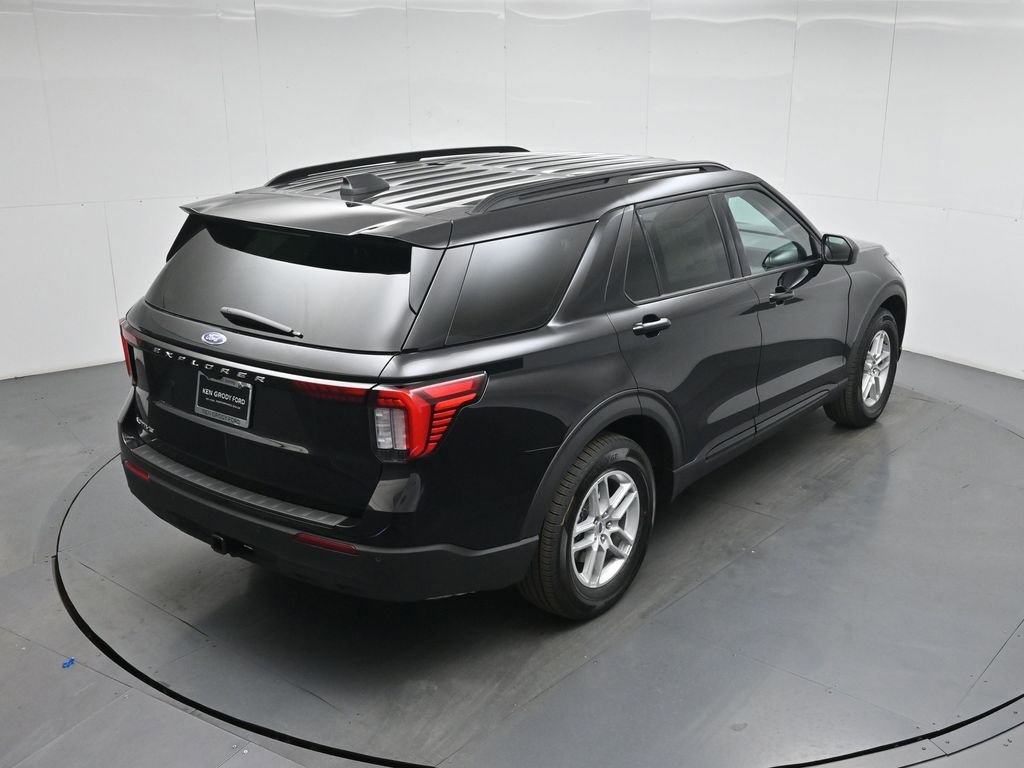 New 2026 Ford Explorer Active RWD image 39