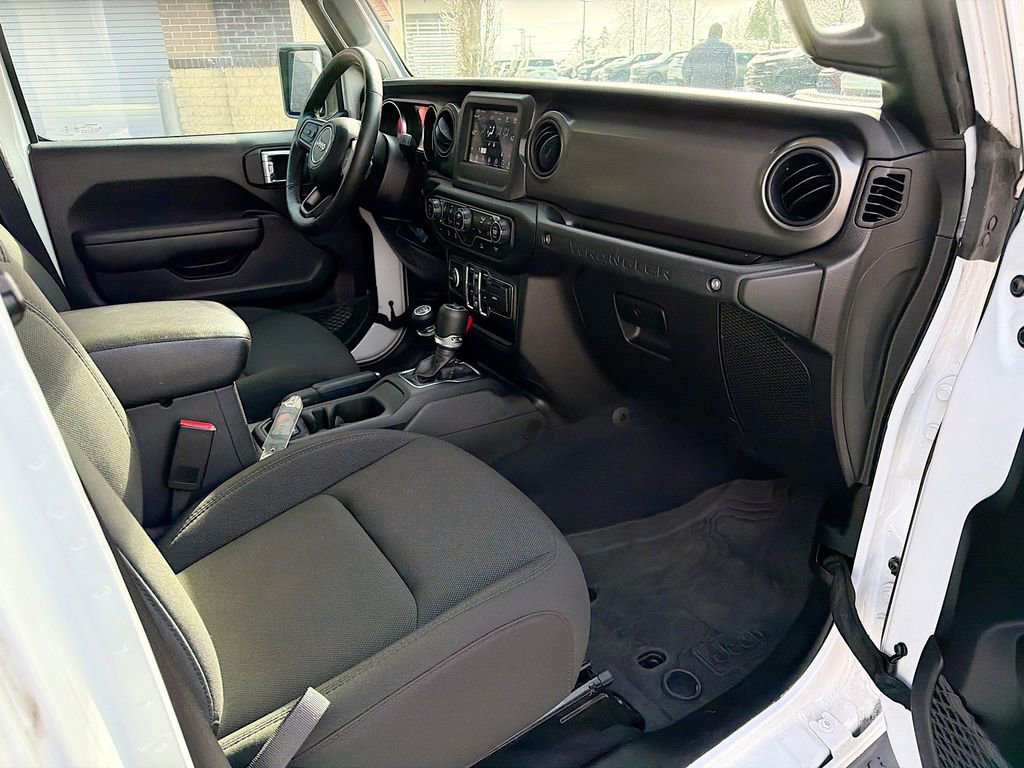 Used 2023 Jeep Wrangler Sport S image 14