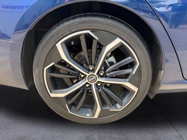 Used 2023 Nissan Altima 2.5 SR FWD image 8