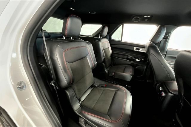 Used 2023 Ford Explorer ST-Line image 27