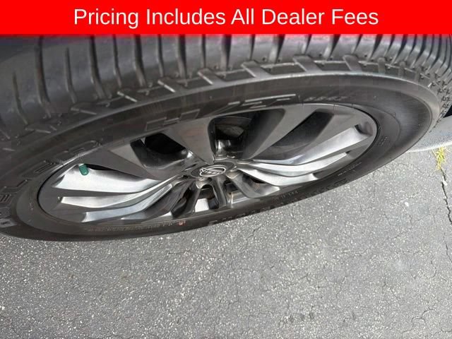 Used 2024 Nissan Armada Platinum w/ Captain's Chairs Package AWD/4WD image 19