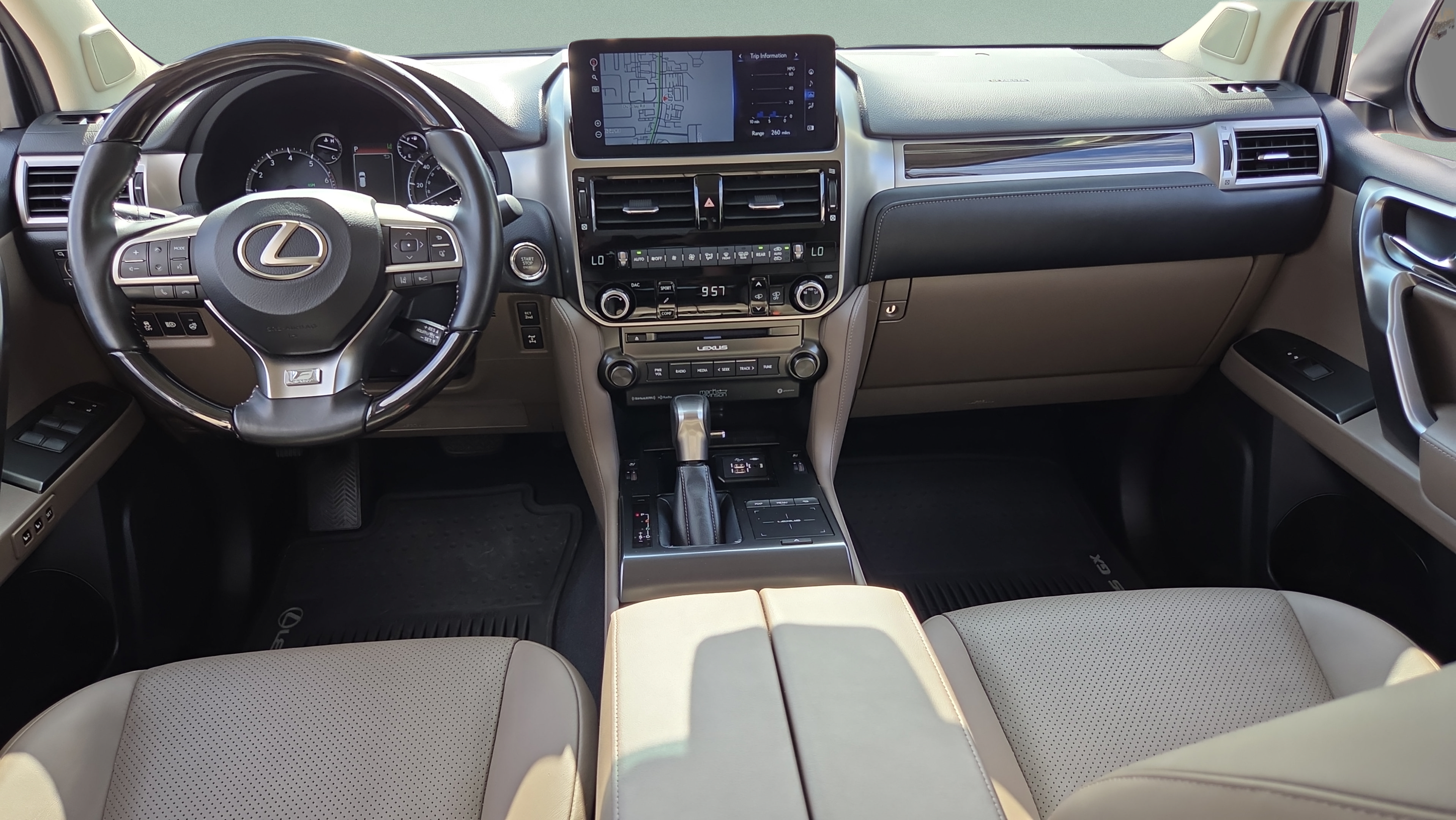 Used 2023 Lexus GX 460 Luxury w/ Accessory Package AWD/4WD image 12