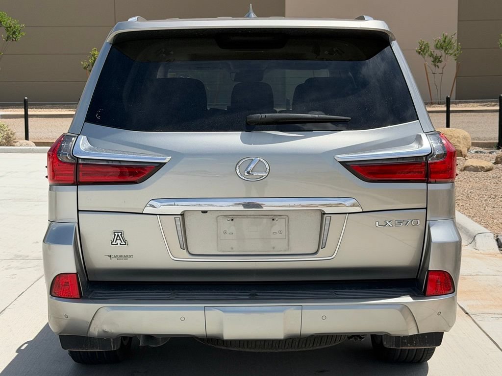 Used 2019 Lexus LX 570 4WD w/ Luxury Package image 5