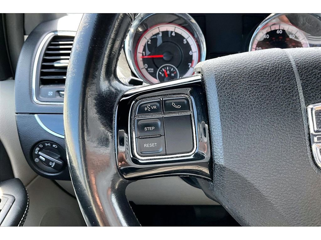 Used 2018 Dodge Grand Caravan SXT FWD image 27
