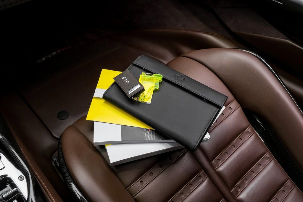 Used 2022 Ferrari SF90 Spider image 68