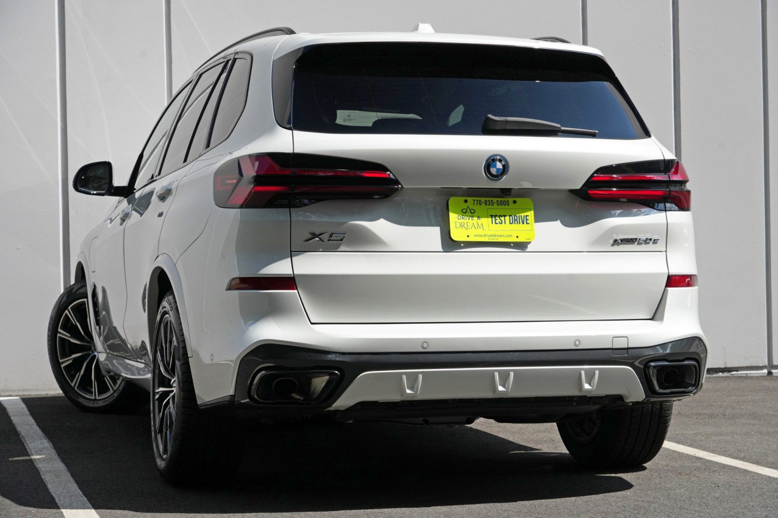 Used 2024 BMW X5 xDrive50e w/ M Sport Package AWD/4WD image 6