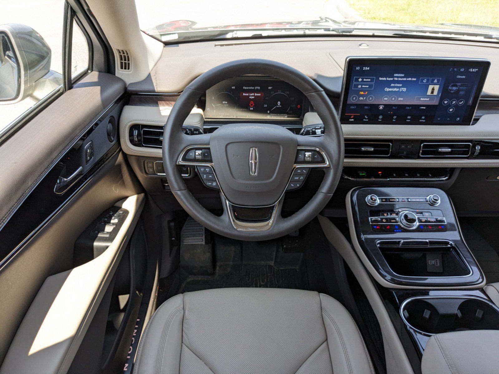 Certified 2023 Lincoln Nautilus Reserve w/ Equipment Group 201A image 18