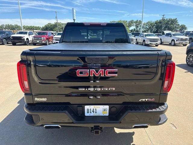 Used 2023 GMC Sierra 1500 AT4 w/ AT4 Premium Package AWD/4WD image 4