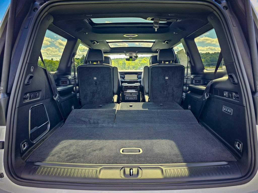 New 2026 Jeep Grand Wagoneer 4WD image 39