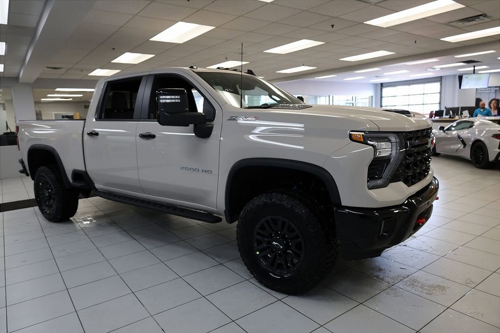 New 2026 Chevrolet Silverado 2500 ZR2 w/ Snow Plow Prep/Camper Package image 7