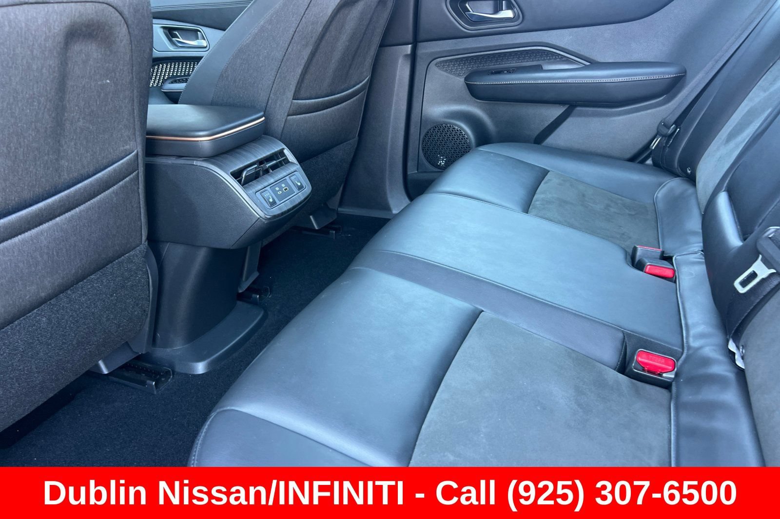 Used 2023 Nissan Ariya FWD image 15