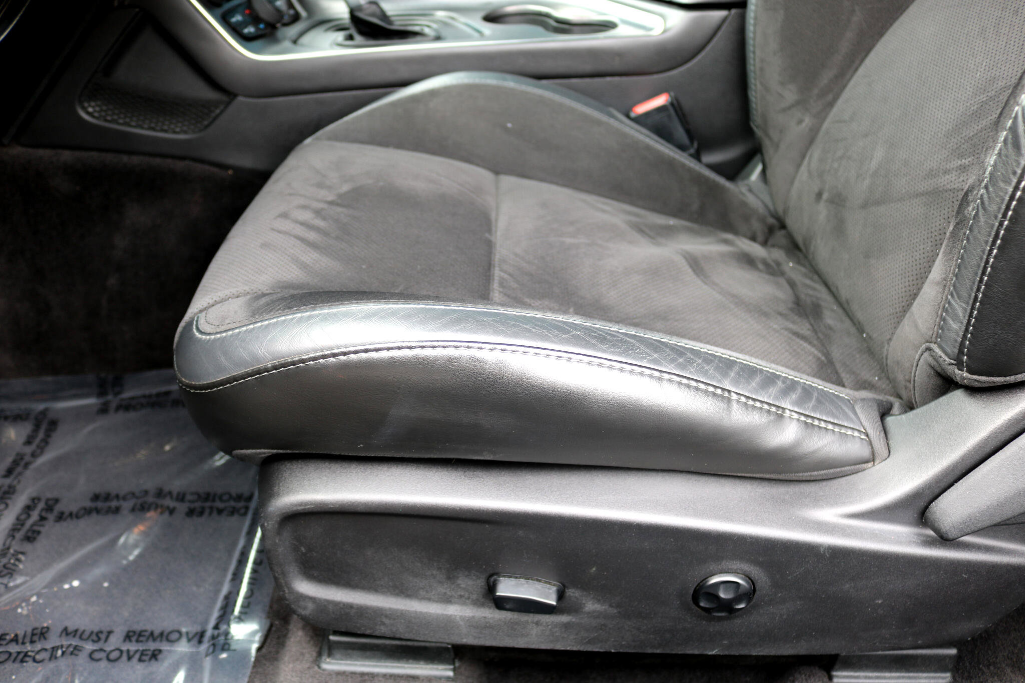 Used 2018 Dodge Challenger R/T Scat Pack w/ Leather Interior Group image 17