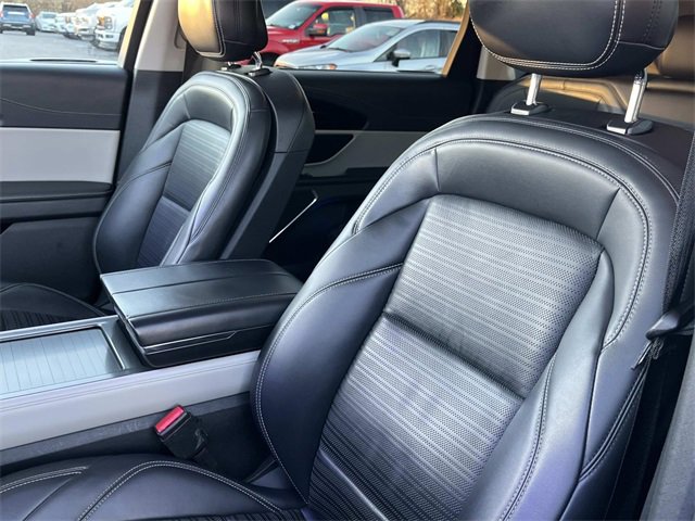 Used 2024 Lincoln Nautilus Reserve image 30