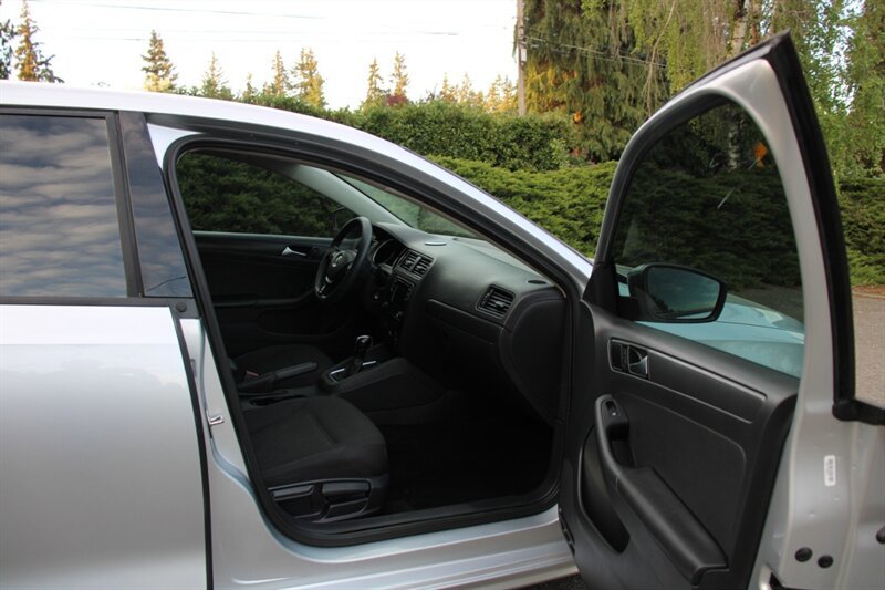 Used 2016 Volkswagen Jetta S FWD image 14