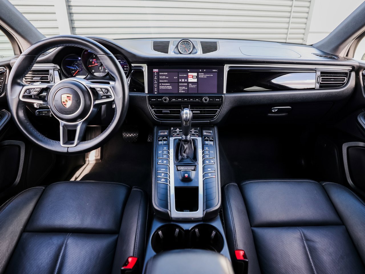 Certified 2019 Porsche Macan image 24