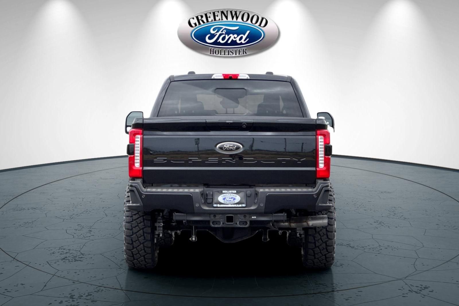 New 2026 Ford F250 Lariat w/ Black Appearance Package image 5