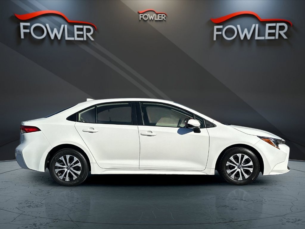 Used 2022 Toyota Corolla LE FWD image 6