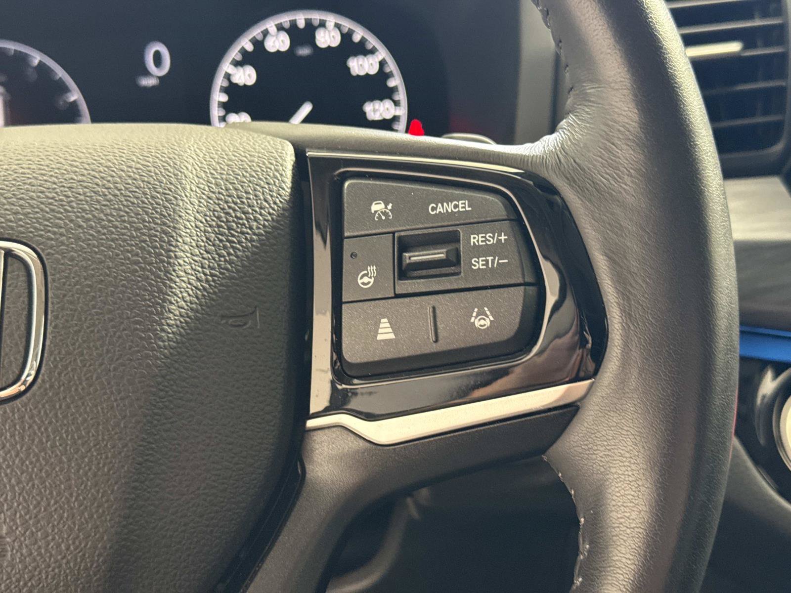 Used 2025 Honda Odyssey Elite image 30