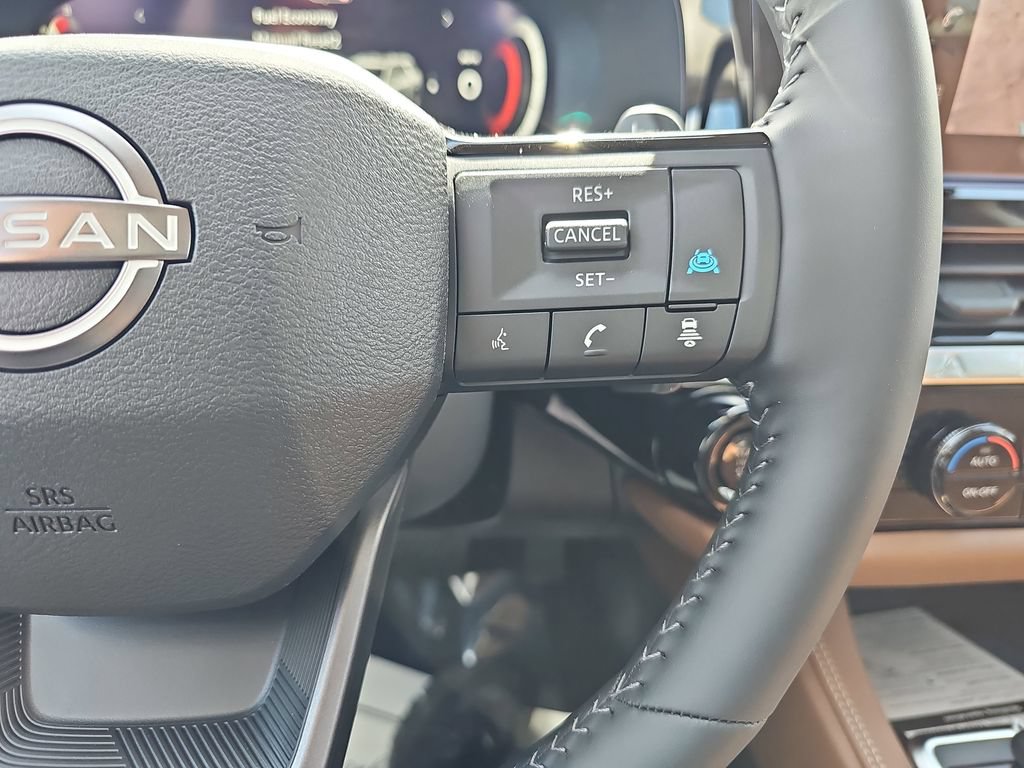 New 2026 Nissan Pathfinder Platinum FWD image 23