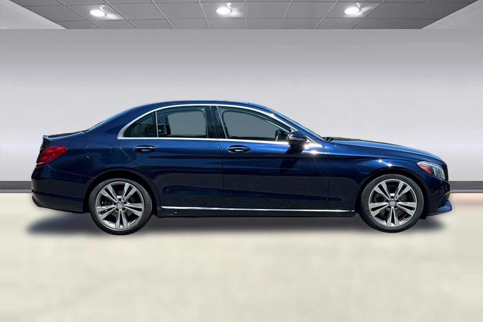 Used 2016 Mercedes-Benz C 300 Sedan image 7