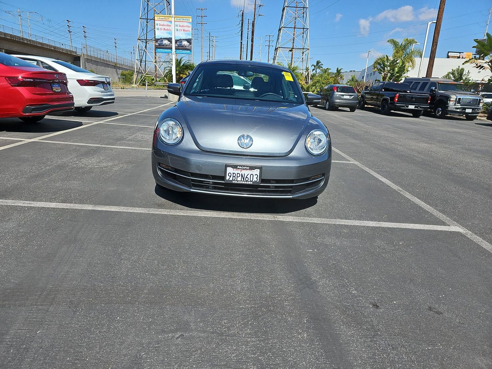Used 2015 Volkswagen Beetle TDI image 2