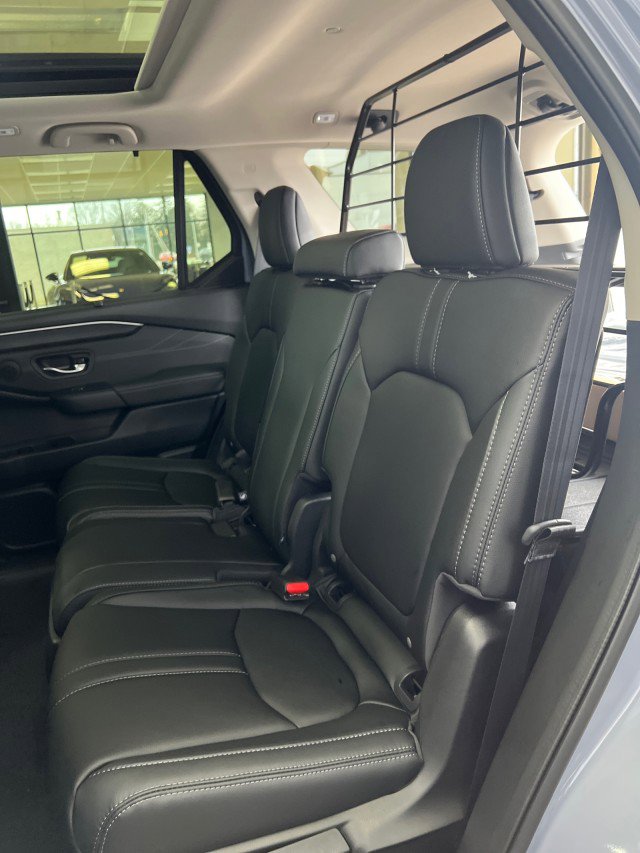 New 2026 Honda Pilot Touring image 9