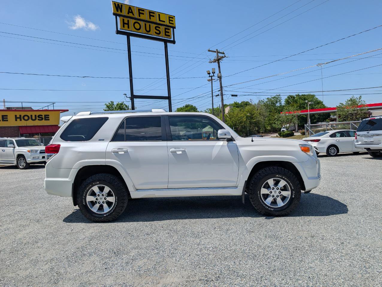 Used 2011 Toyota 4Runner SR5 AWD/4WD image 5