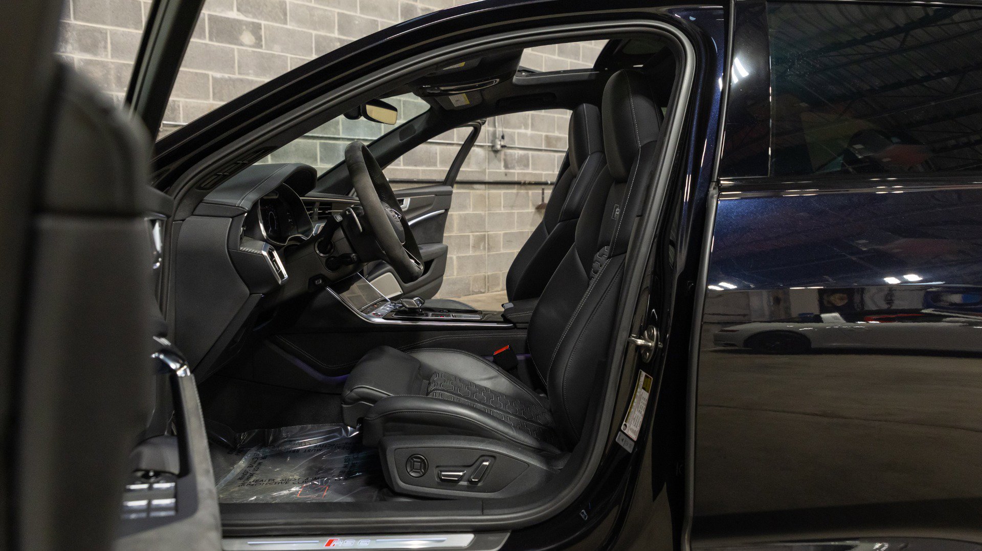 Used 2024 Audi RS 6 performance image 35