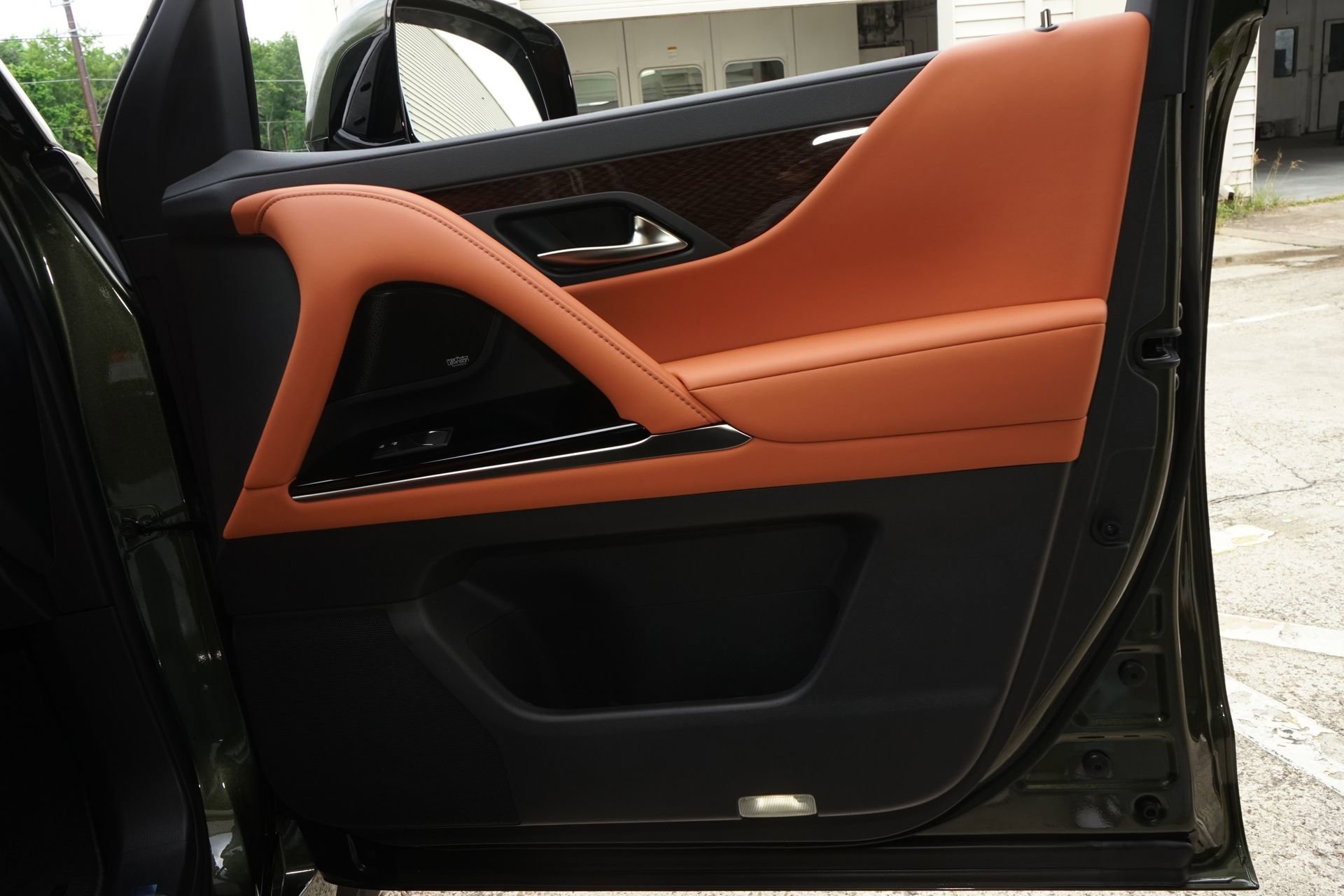 Used 2026 Lexus LX 700h Ultra Luxury AWD/4WD image 30