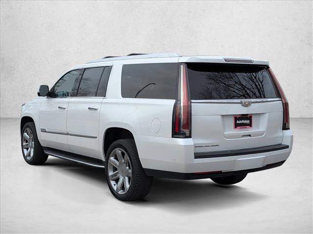Used 2020 Cadillac Escalade ESV Premium Luxury image 7