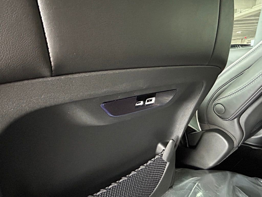 New 2026 Chrysler Pacifica Limited w/ S Appearance Package image 36