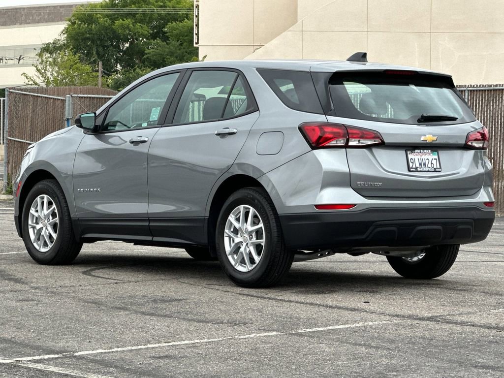 Used 2024 Chevrolet Equinox LS FWD image 5