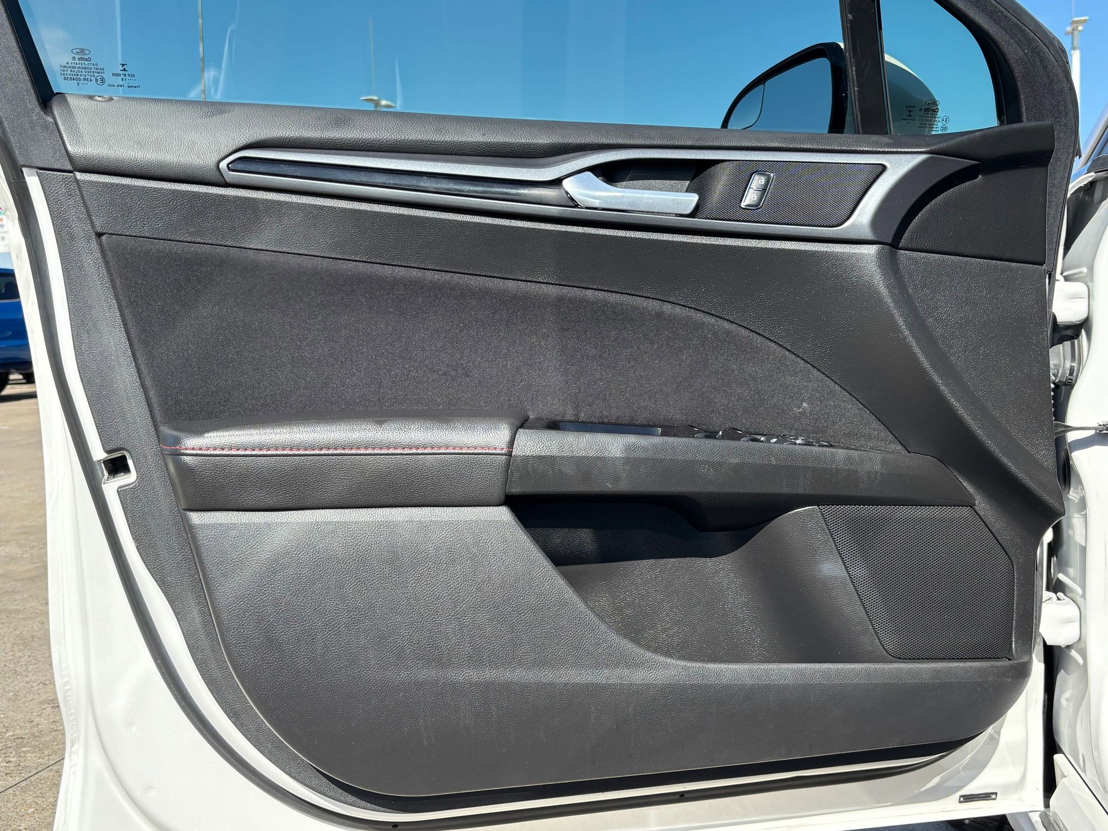 Used 2016 Ford Fusion SE image 13