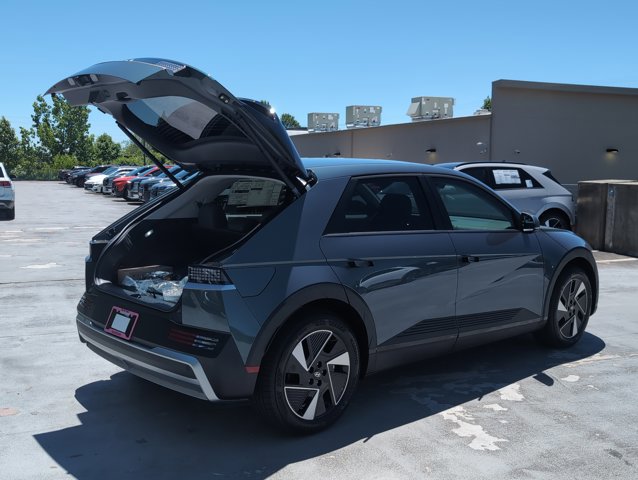 New 2026 Hyundai Ioniq 5 SEL RWD image 2